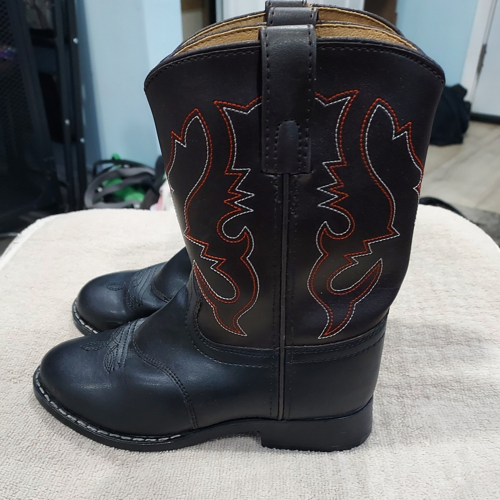 Black Western Cowboy Boots with Red Stitching